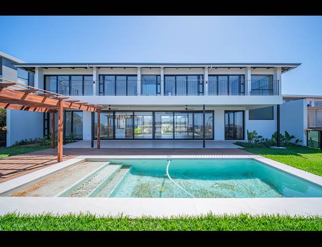 5 BEDROOM HOUSE FOR SALE IN ZULULAMI LUXURY COASTAL ESTATE